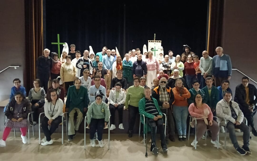 La historia, herramienta de inclusión, aprendizaje y convivencia: primera visita divulgativa en la Asociación Igual a Ti